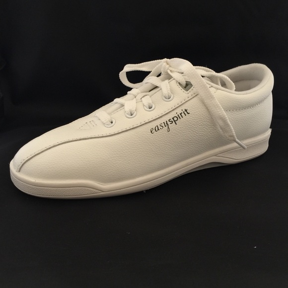 easy spirit white tennis shoes